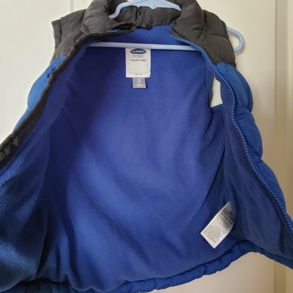 Old Navy toddler Frost Free vest. 3T - Picture 5 of 5